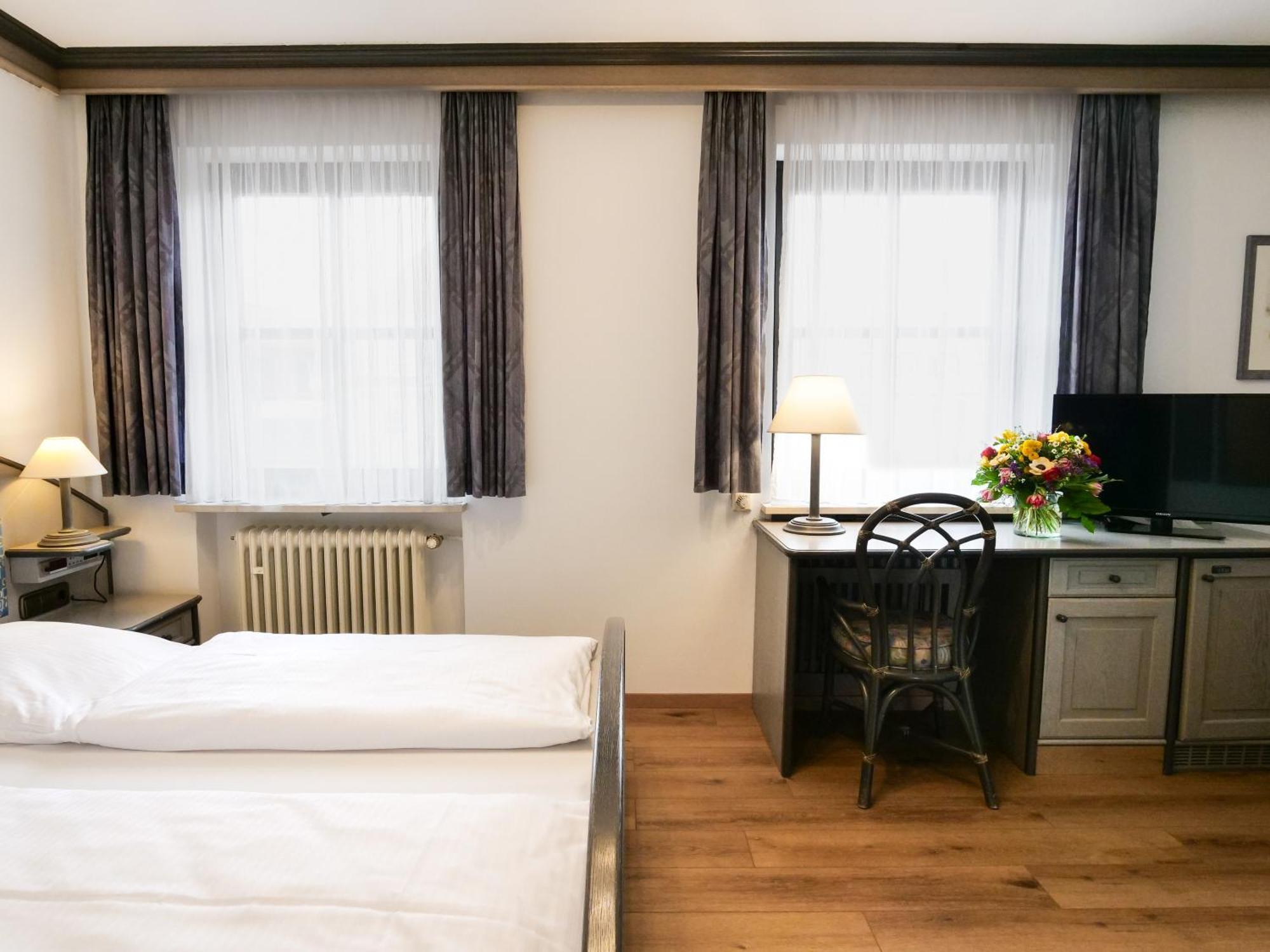 Seehotel Pegasus Herrsching am Ammersee Eksteriør billede